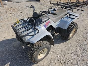 Main image Kawasaki Bayou 220