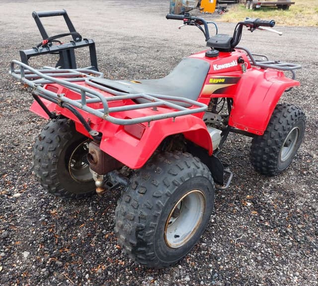 Image of Kawasaki Bayou 220 equipment image 4