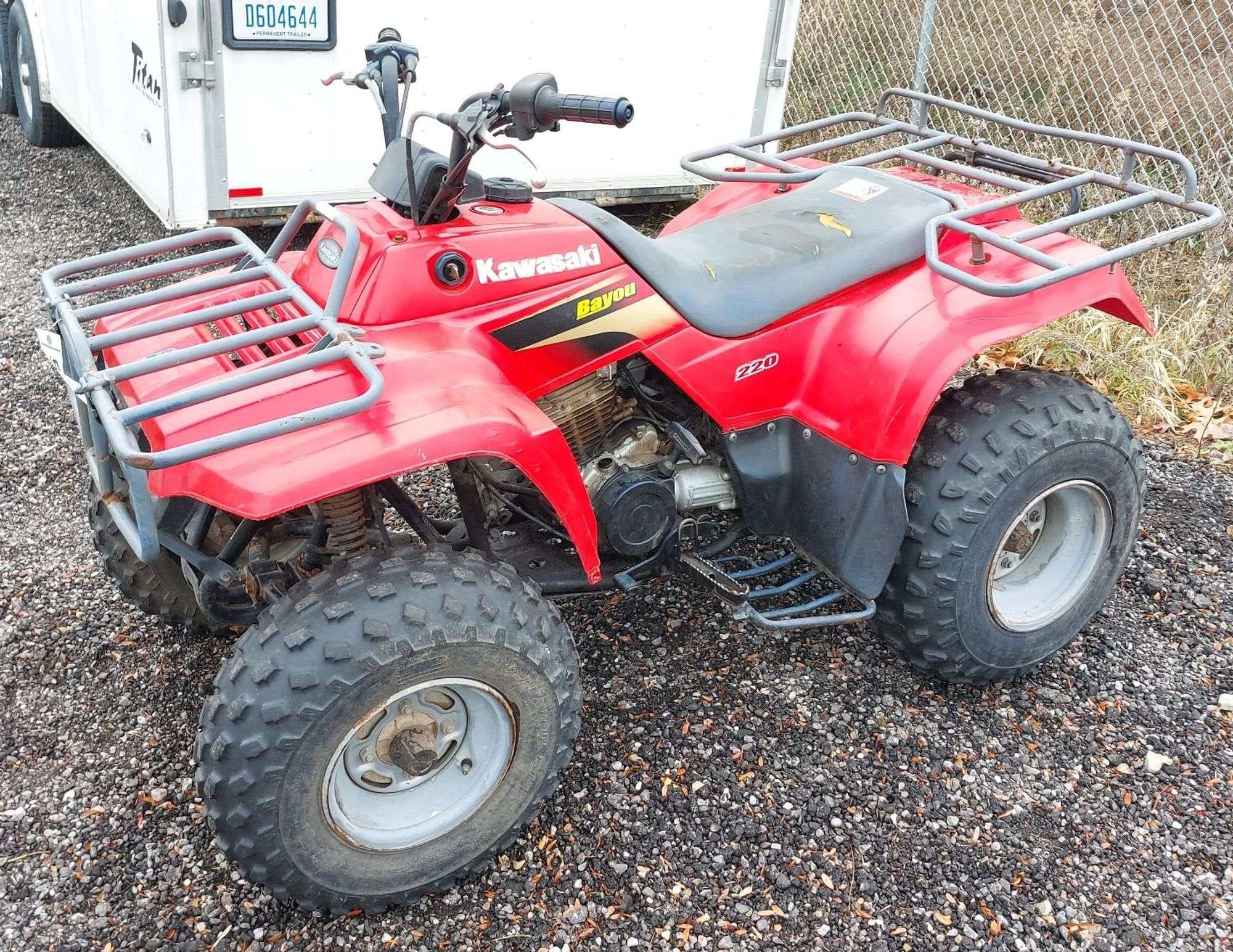 Kawasaki Bayou 220 Equipment Image0