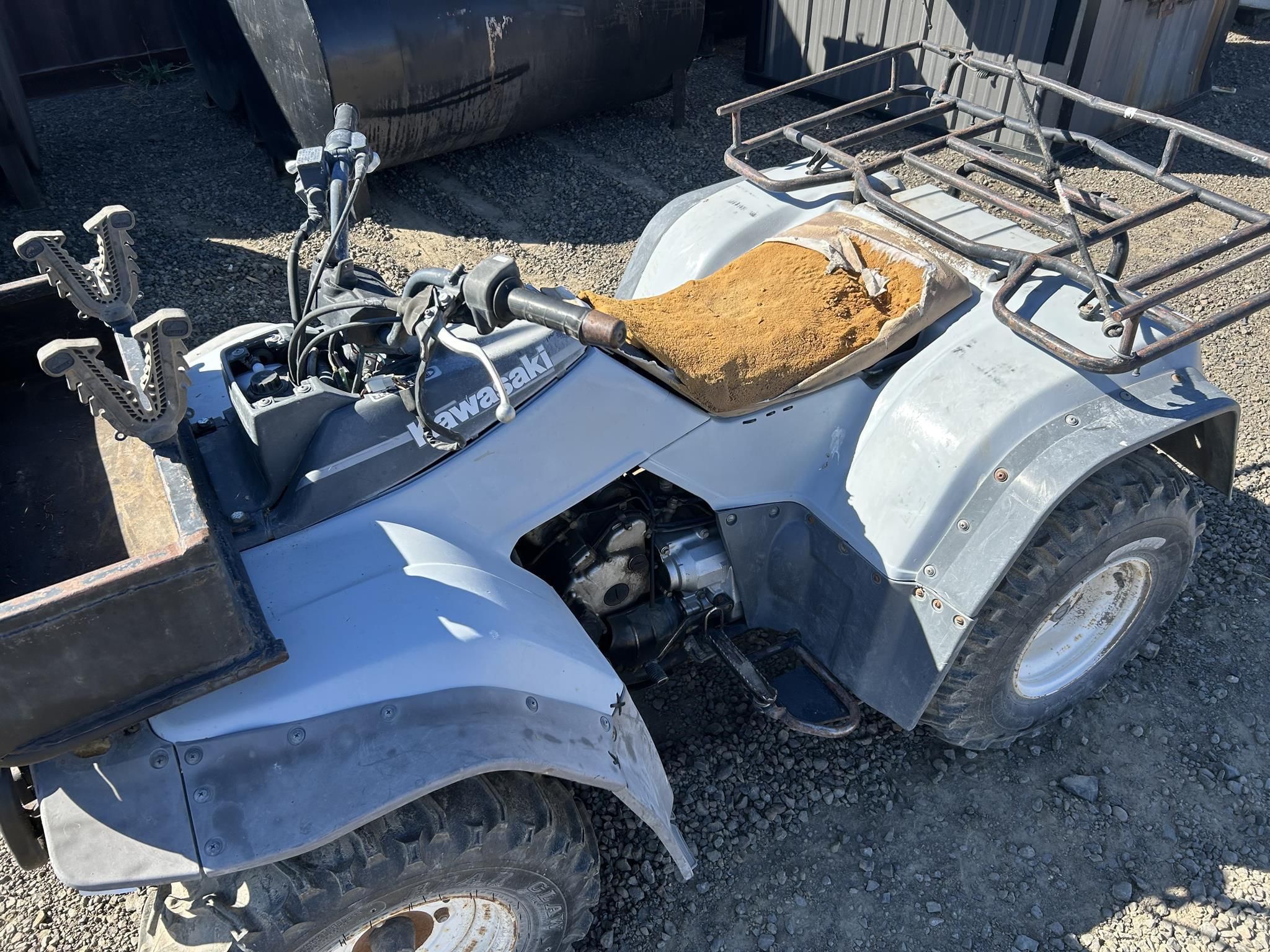 Kawasaki Bayou 250 Equipment Image0