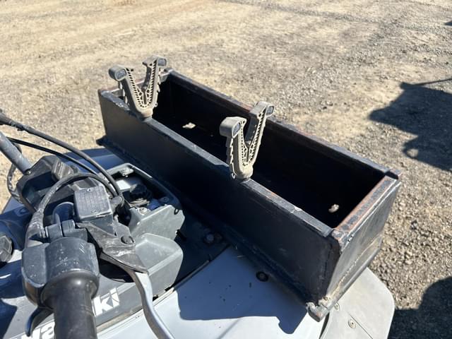 Image of Kawasaki Bayou 250 equipment image 3