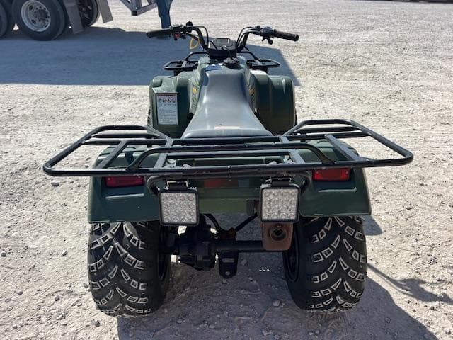 Image of Kawasaki Bayou 250 equipment image 3