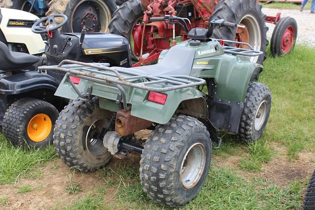 Image of Kawasaki Bayou 250 equipment image 3