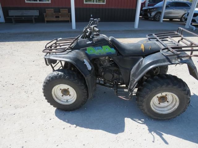 Image of Kawasaki Bayou 300 equipment image 4