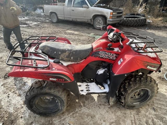 Image of Kawasaki Brute Force 650 equipment image 2