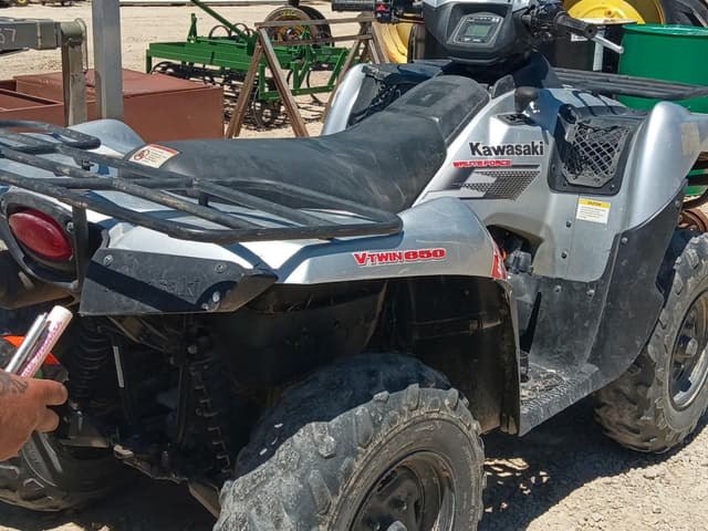 Image of Kawasaki Brute Force equipment image 4