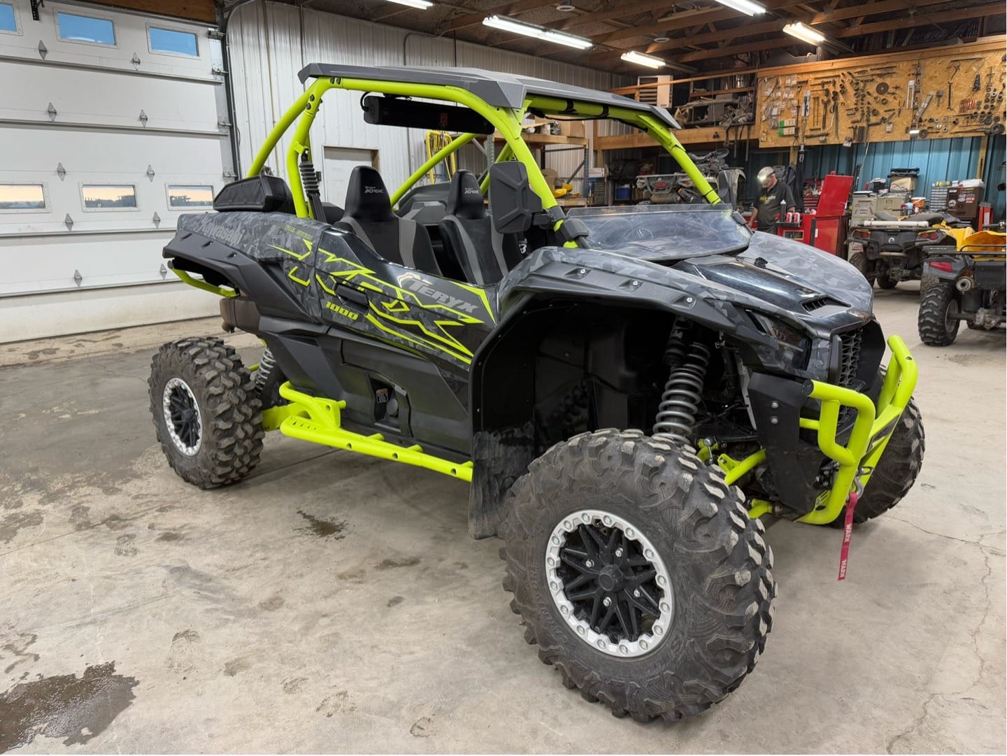 Kawasaki Teryx KRX 1000 Equipment Image0