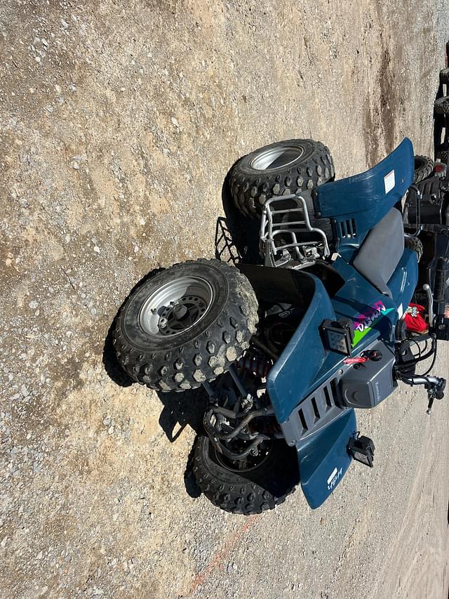 Image of Kawasaki Lakota 300 equipment image 4