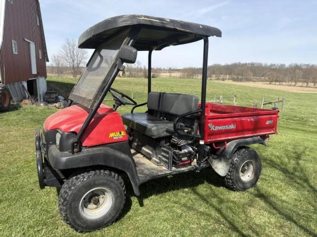 Kawasaki Mule 3010 Equipment Image0