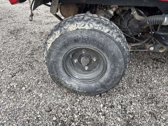 Image of Kawasaki Mule 3010 equipment image 4