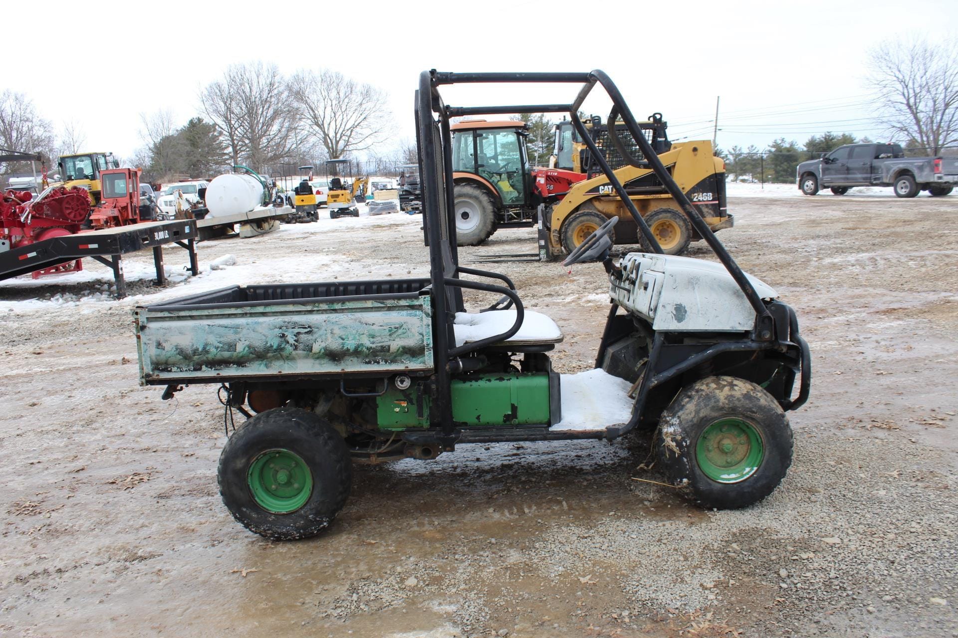 Kawasaki Mule 3010 Equipment Image0