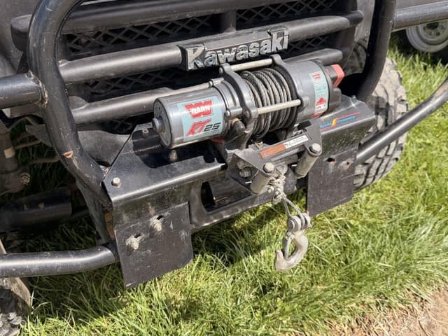 Image of Kawasaki Mule 3010 equipment image 2