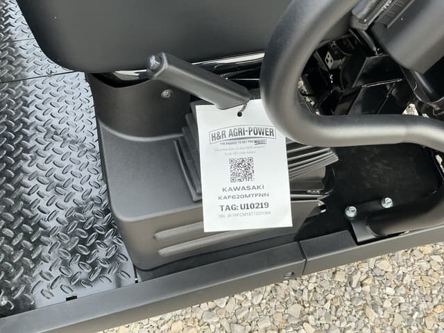 Image of Kawasaki Mule 4010 equipment image 2