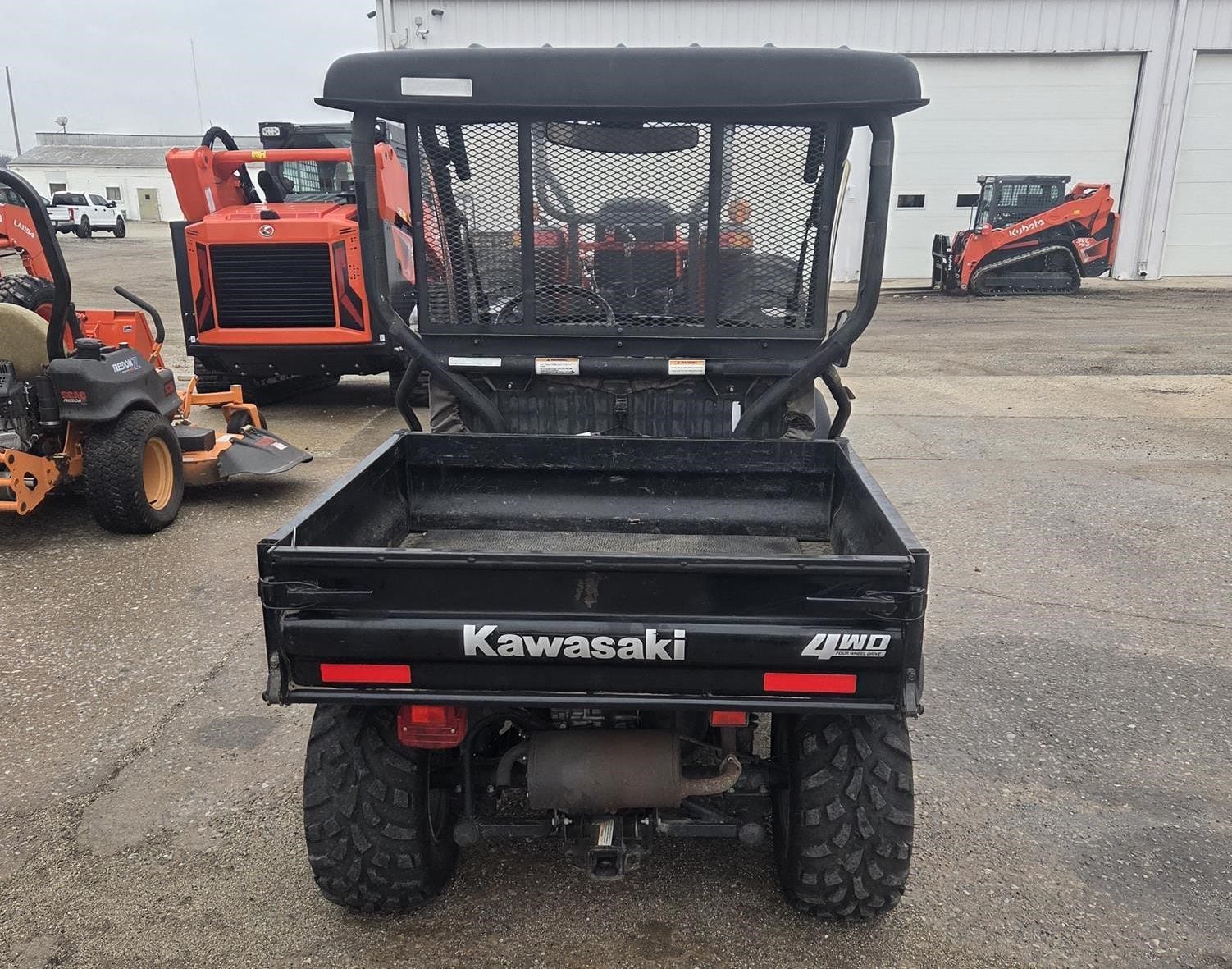 2011 Kawasaki Mule 610 Equipment Image0