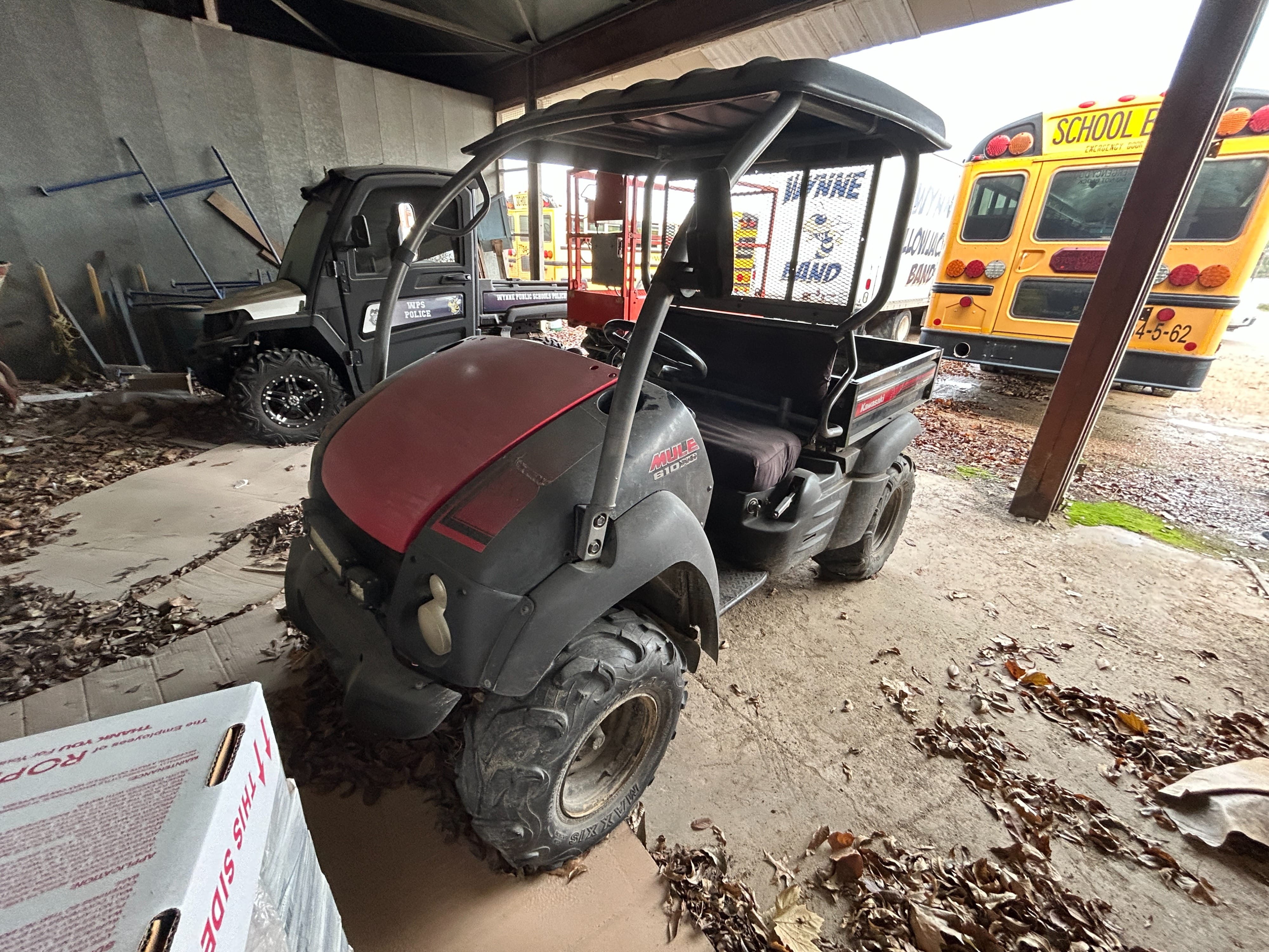 Kawasaki Mule 610 Equipment Image0