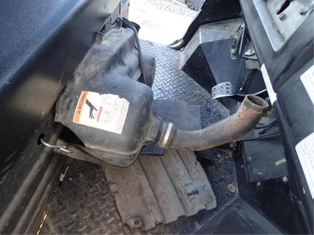 Image of Kawasaki Mule equipment image 3