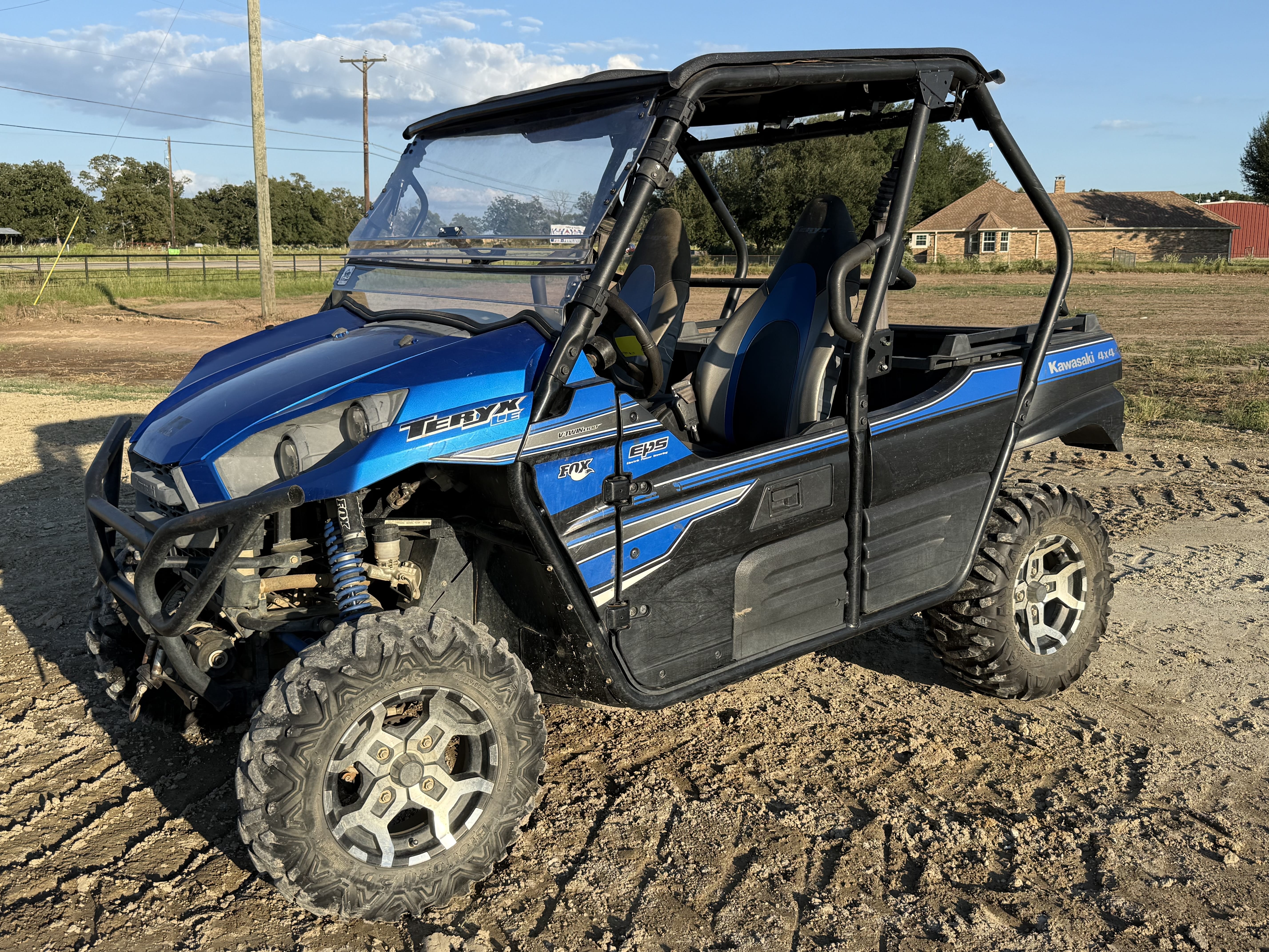 Kawasaki Teryx Equipment Image0