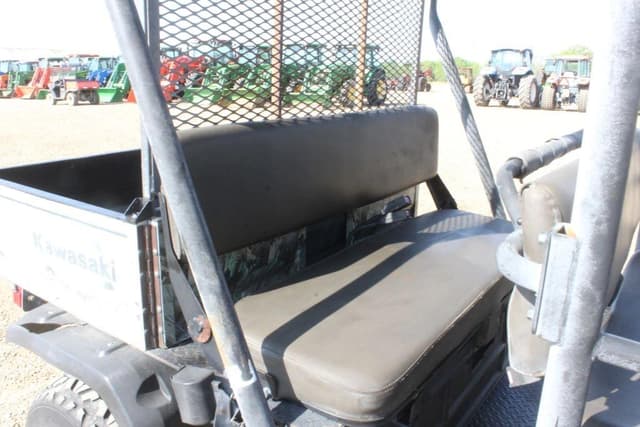 Image of Kawasaki Mule 3010 equipment image 4