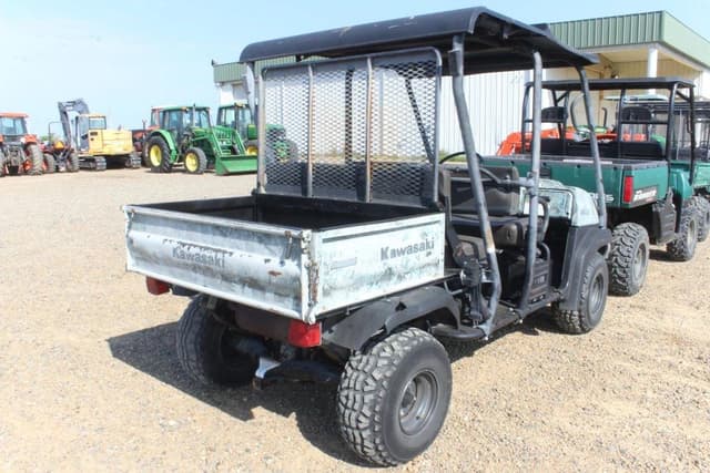 Image of Kawasaki Mule 3010 equipment image 2