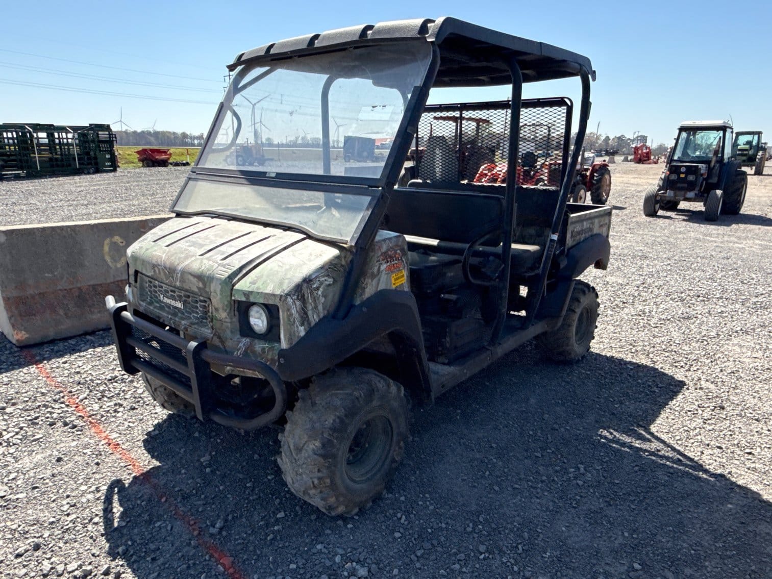 Kawasaki Mule 4010 Equipment Image0