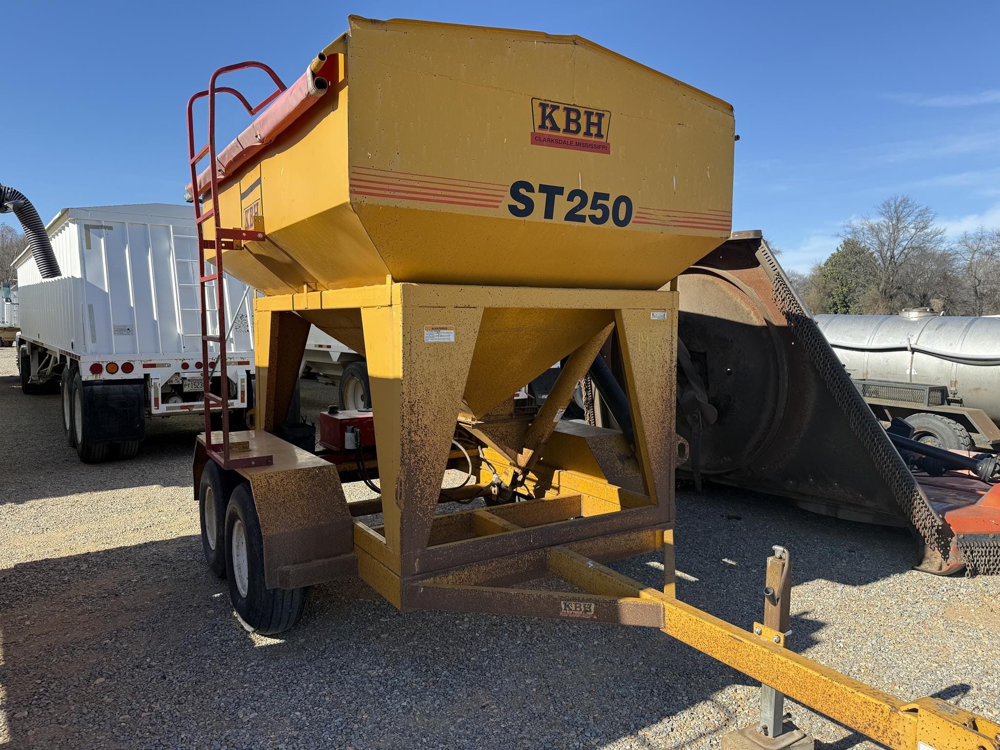 KBH ST250 Equipment Image0