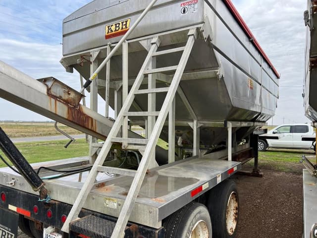 Image of KBH Fertilizer Chassis equipment image 3