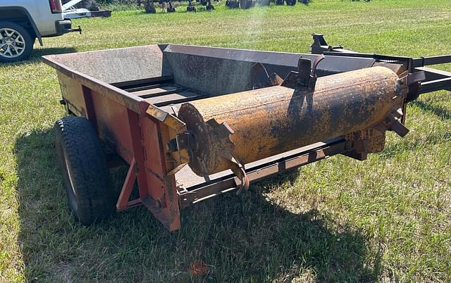 Image of Kelly Ryan 4x10 Manure Spreader equipment image 3