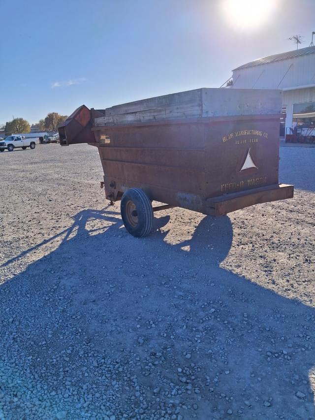Image of Kelly Ryan Feed-R-Wagon equipment image 4