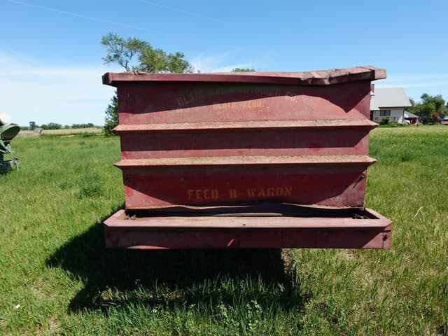 Image of Kelly Ryan Feed-R-Wagon equipment image 2