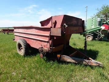 Main image Kelly Ryan Feed-R-Wagon
