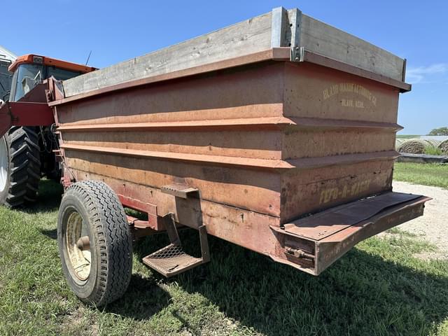 Image of Kelly Ryan Feed-R-Wagon equipment image 3
