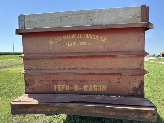 Image of Kelly Ryan Feed-R-Wagon equipment image 2