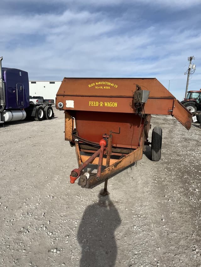 Image of Kelly Ryan 5x12 equipment image 2