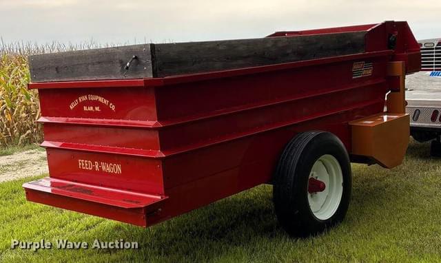 Image of Kelly Ryan Feed-R-Wagon equipment image 4