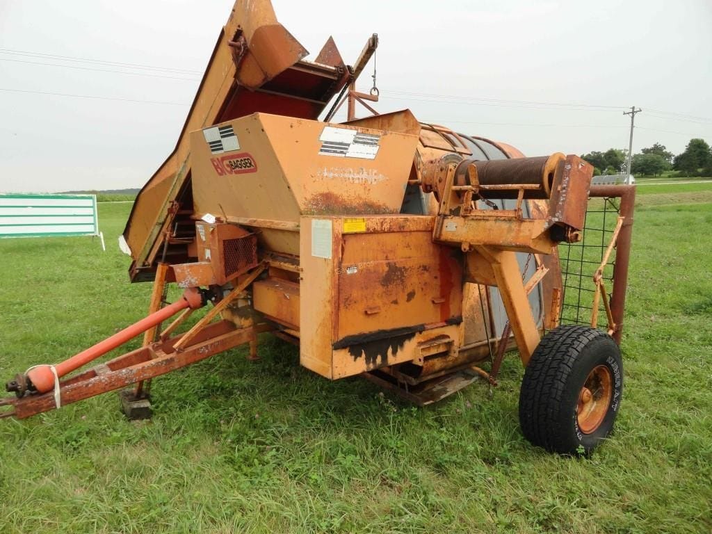 Kelly Ryan Big Bagger Equipment Image0