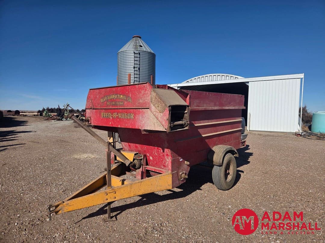 Image of Kelly Ryan Feed-R-Wagon Primary image