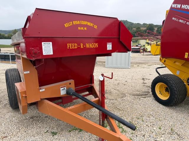 Image of Kelly Ryan Feed-R-Wagon equipment image 1