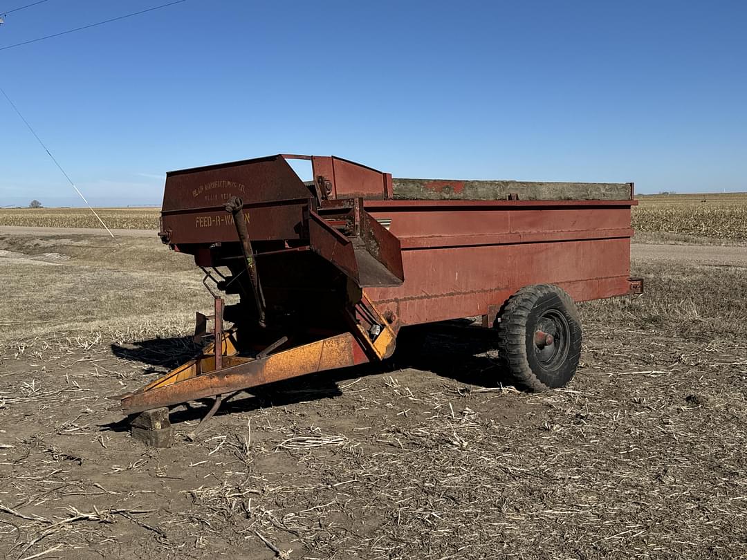 Image of Kelly Ryan Feed-R-Wagon Primary image