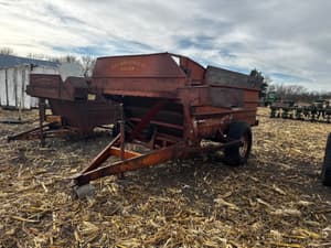 Kelly Ryan Feed-R-Wagon Image