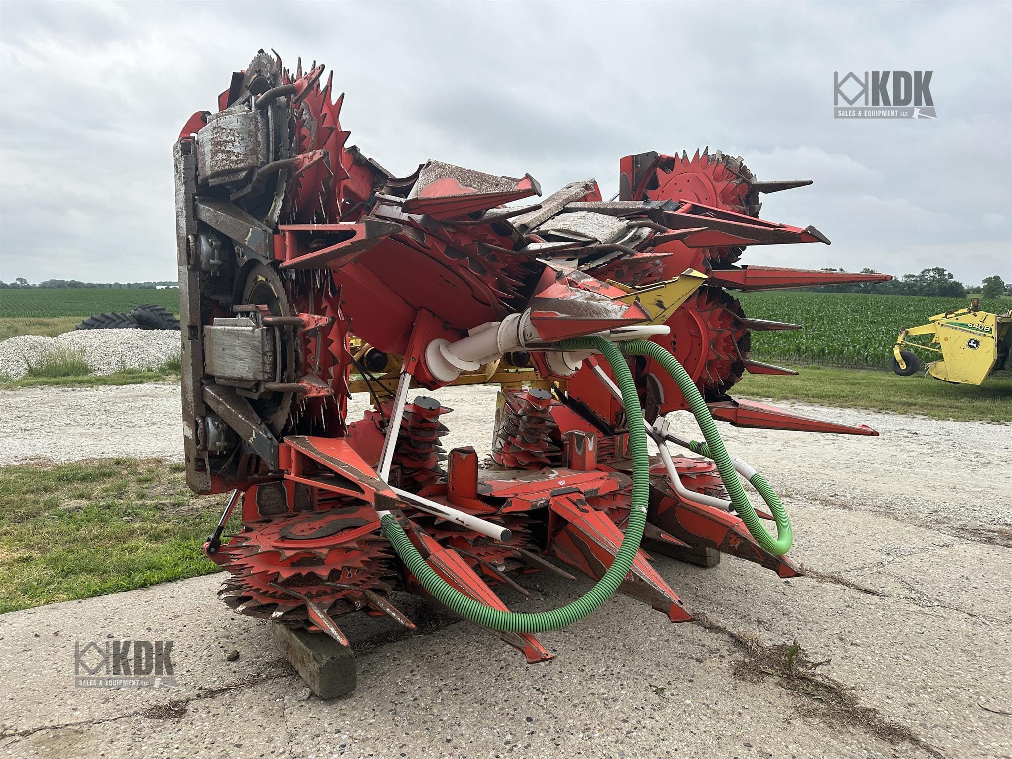 Kemper Champion 375 Equipment Image0