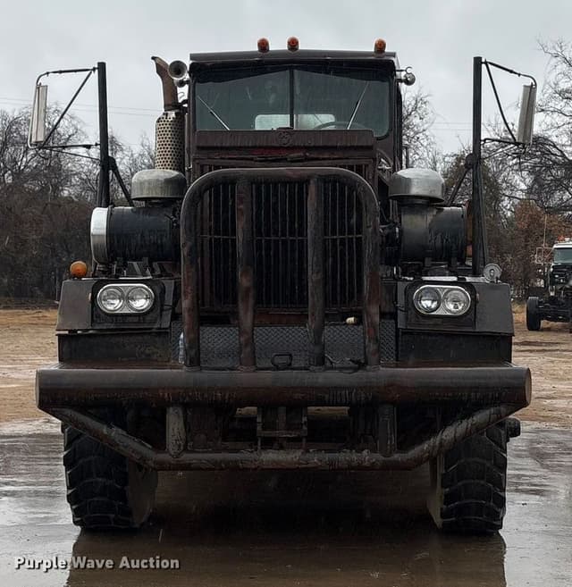 Image of Kenworth 853 equipment image 1