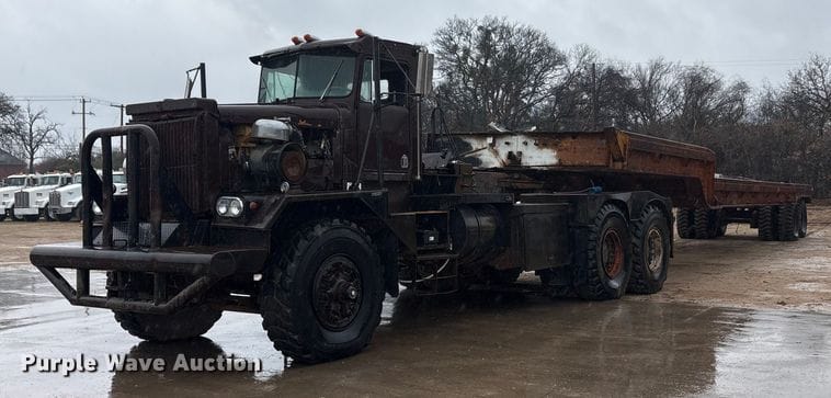 Kenworth 853 Equipment Image0