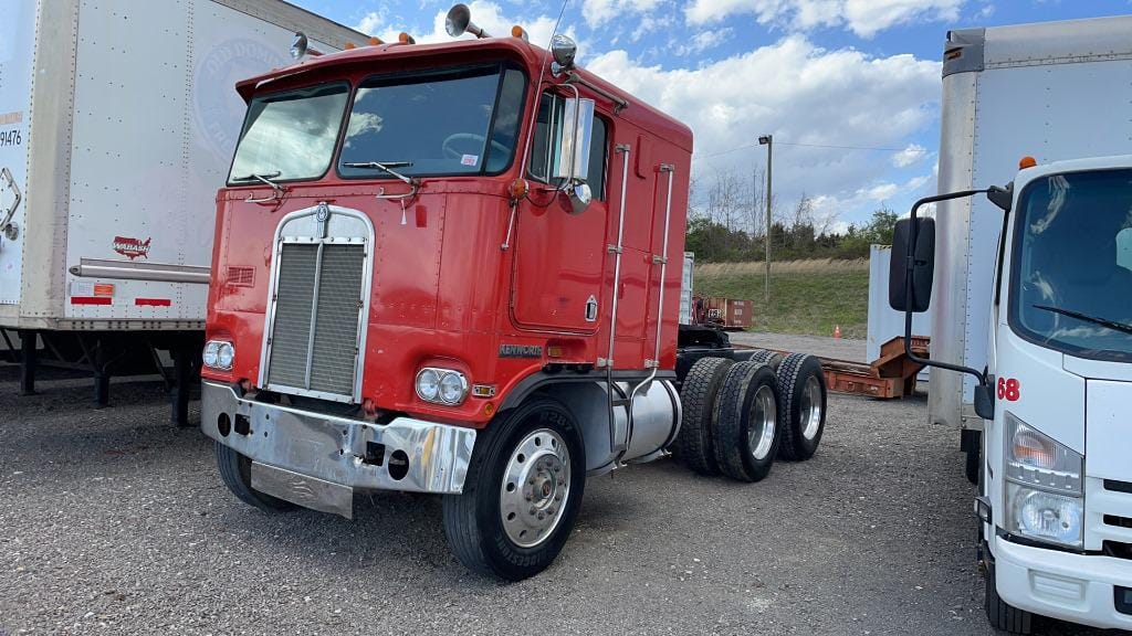 Main image Kenworth K100