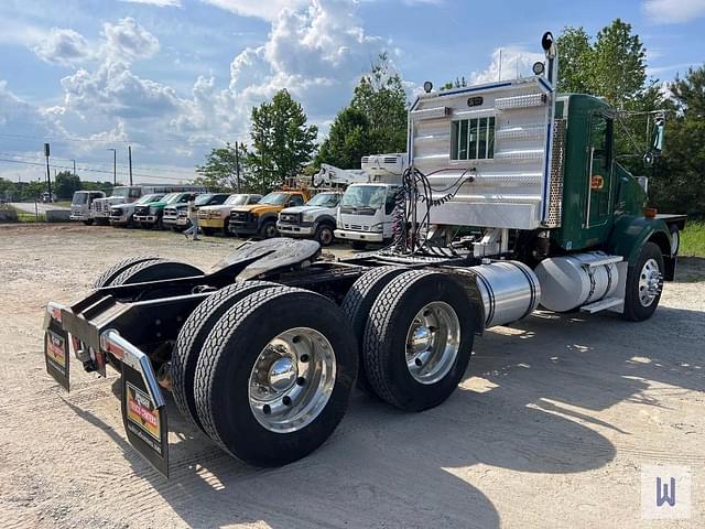 Image of Kenworth T800 equipment image 3