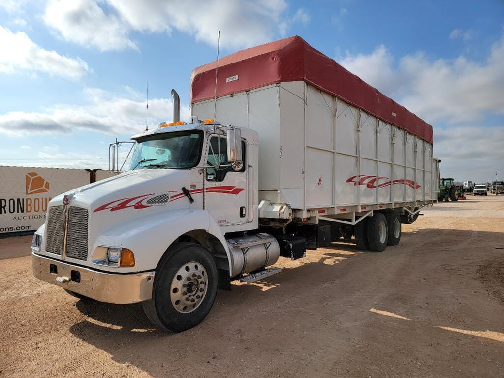 Main image Kenworth T300