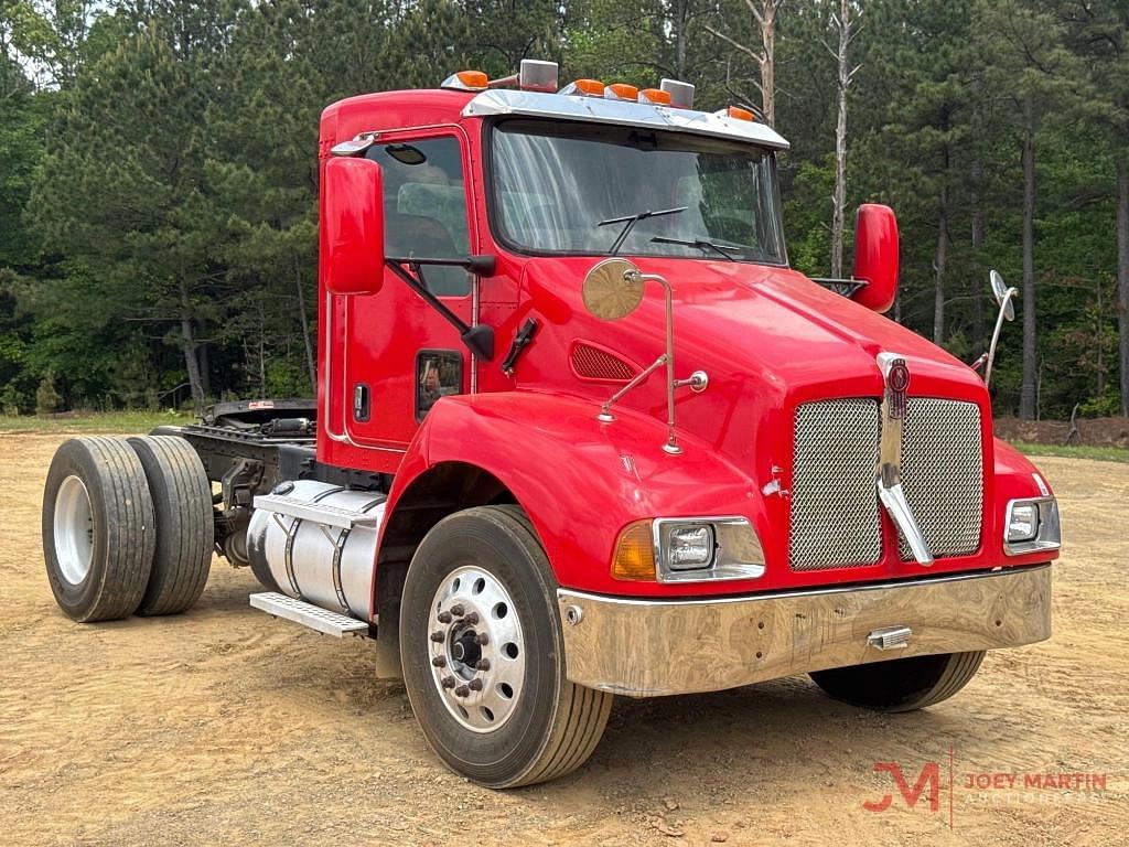 Image of Kenworth T300 Primary image