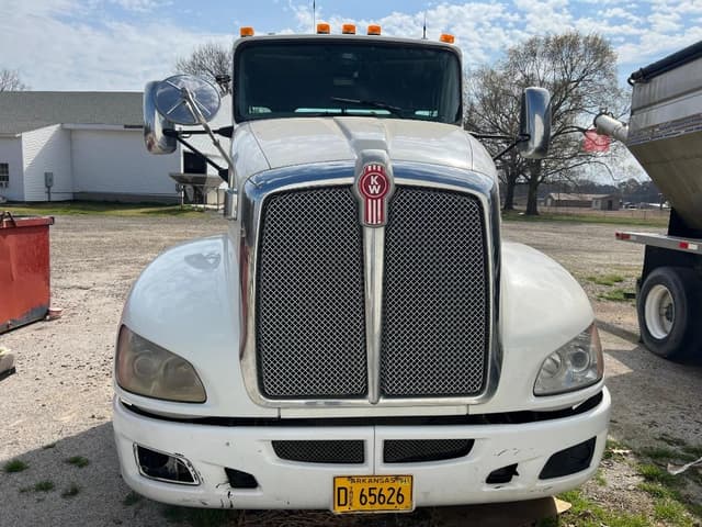 Image of Kenworth T6 equipment image 1