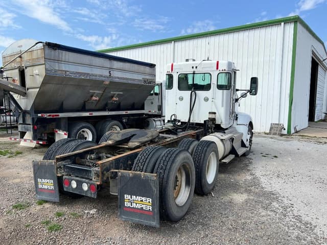 Image of Kenworth T6 equipment image 4