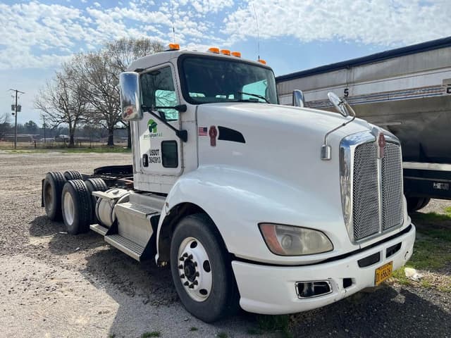 Image of Kenworth T6 equipment image 2