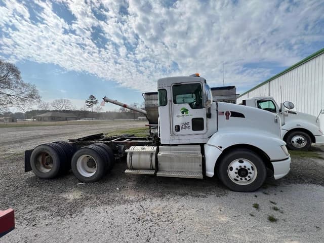 Image of Kenworth T6 equipment image 3